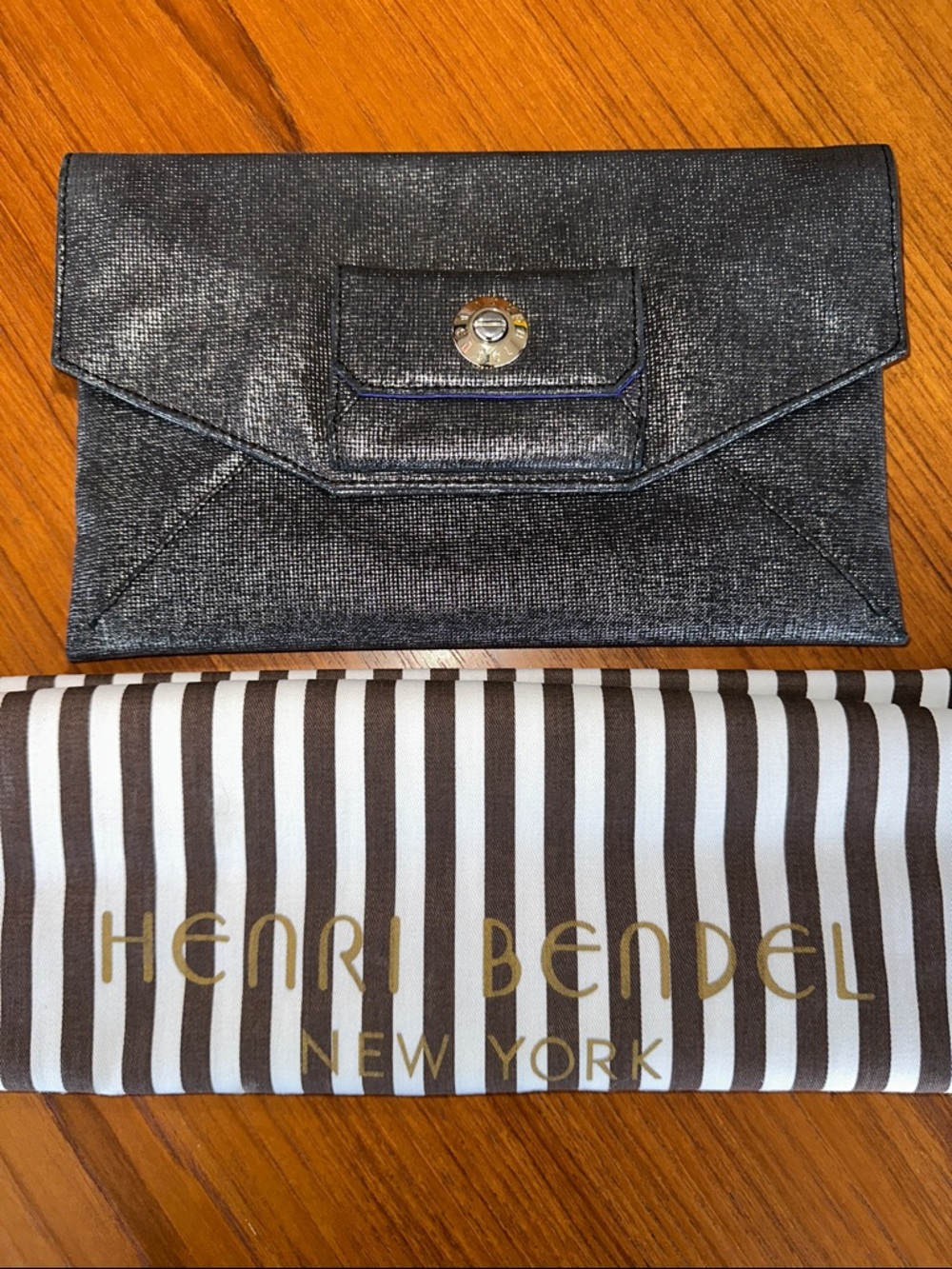 ✨Henri Bendel Metallic Jacquard Envelope Clutch • Satin Lined • Collector Piece - Picture 15 of 16